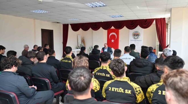 Başkan Hamamcı sporcularla buluştu