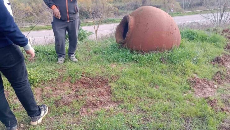 Bilecik’te bin 800 yıllık küpler gün yüzüne çıktı