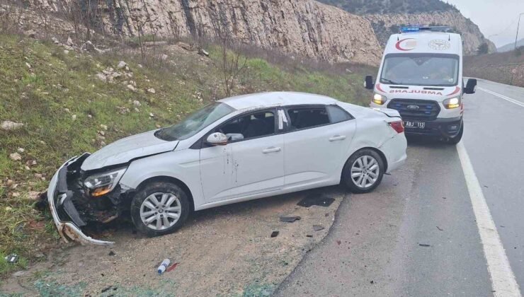 Bilecik’te kaygan yol kazaya neden oldu: 2 yaralı