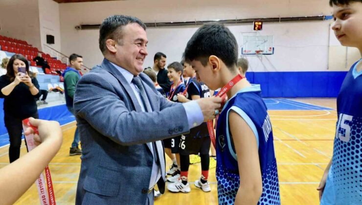 Bilecik’te Küçükler Basketbol Müsabakaları tamamlandı