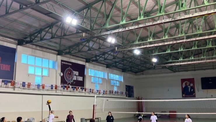 Bilecik’te voleybol branşında altyapı çalışmaları devam ediyor
