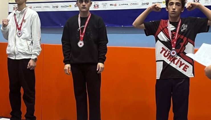 Bilecikli sporcular Muaythai Marmara Bölge Şampiyonası’nda derece yaptı