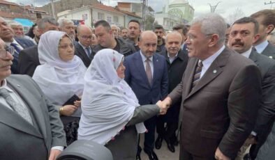 Dervişoğlu, İYİ Parti kurucusu Korkmaz’ın başörtüsü için hakaret ettiği Mihalgazi Belediye Başkanı’nı ziyaret etti