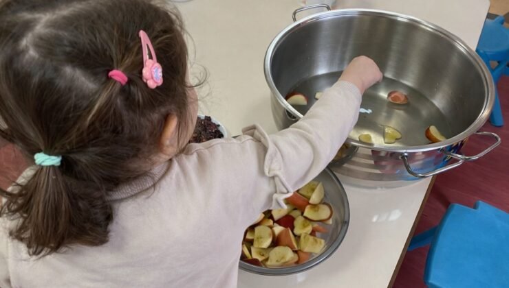 ’Minik Eller’ şerbet hazırladı