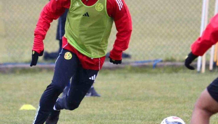 Eskişehirspor, Ayvalıkgücü Belediyespor maçının hazırlıklarına başladı