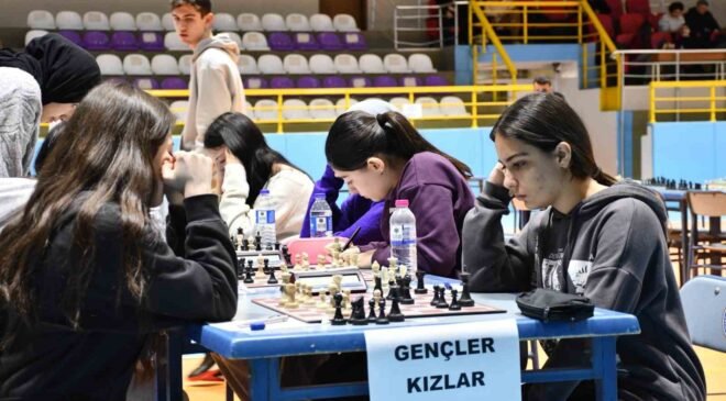 Gençler satranç müsabakaları sona erdi