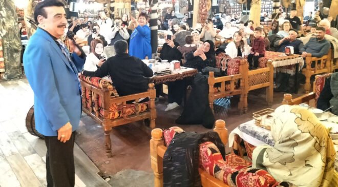 Eskişehir’de 20 Yıl Sonra Tarihi Buluşma: Hakkı Bulut Hayranlarıyla Bir Araya Geldi