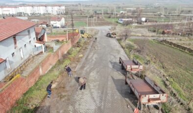 İnönü’de yol tamiri ve temizlik çalışmaları sokak sokak devam ediyor