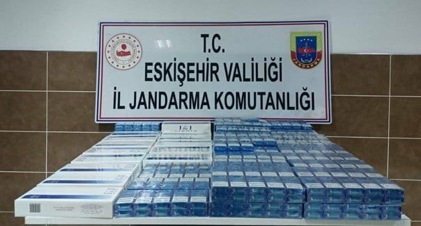 Jandarma 694 paket kaçak sigara ele geçirildi