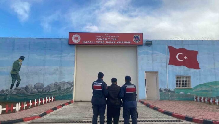 Jandarma hapis cezasıyla aranan şahsı yakaladı