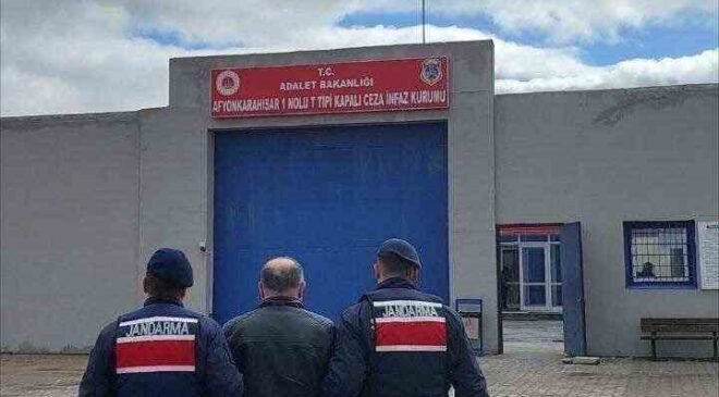 Jandarmanın aranması olan 57 kişiyi yakaladı