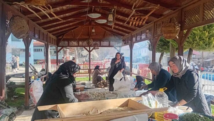 Köyde dikiş nakış kursu yararına sergi düzenlendi