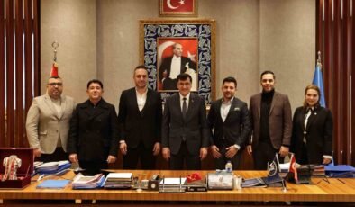 Kütahya Belediye Başkanı Eyüp Kahveci, Kütahya Galatasaraylılar Derneği yönetimini ağırladı