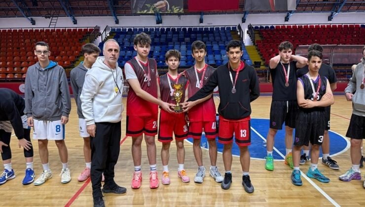 Kütahya’da Okullar Arası Gençler 3×3 Basketbol İl Birinciliği tamamlandı