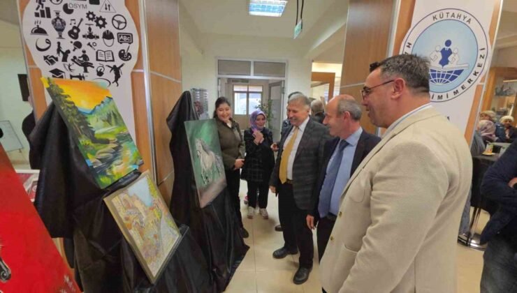 Kütahya’da resim sergisine yoğun ilgi