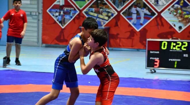 Okul Sporları Yıldızlar Güreş müsabakaları tamamlandı
