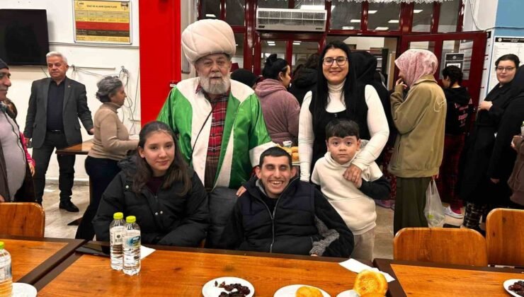 Özel çocuklar ve üniversiteliler iftar sofrasında buluştu