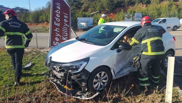 Pelitözü kavşağında trafik kazası; 3 yaralı