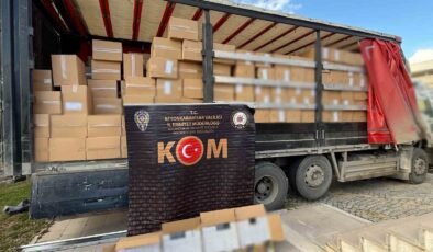 Polis 6 milyon 500 bin adet kaçak boş makaron ele geçirdi