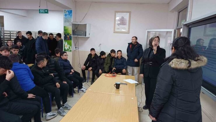 Şuhut’ta öğrencilere ‘Gıda Güvenilirliği’ eğitimi verildi