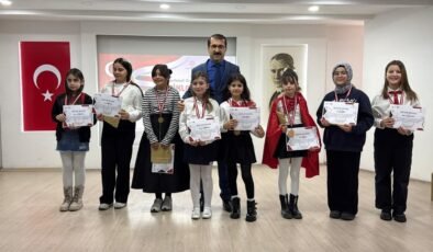 Artvin’de, İstiklal Marşı’nı güzel okuma yarışması düzenlendi