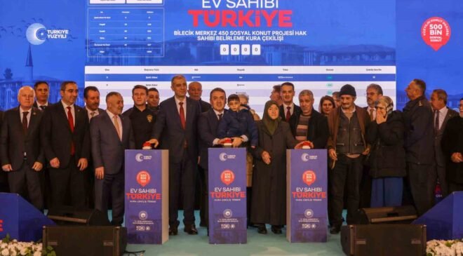 Yüzyılın Konut Projesi” kapsamında inşa edilecek bin 419 adet sosyal konutun kura çekimi gerçekleştirildi