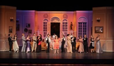 Eskişehir’de Dünya Tiyatro Günü’nde Haldun Dormen’e Vefa