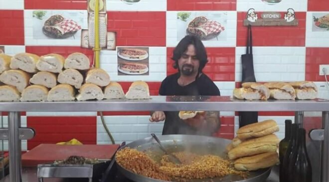 Eskişehir’de 19 Yıllık İyilik Geleneği: Tantunici Ömer Usta’dan Her Gün Yüzlerce Kişiye Ücretsiz İftar