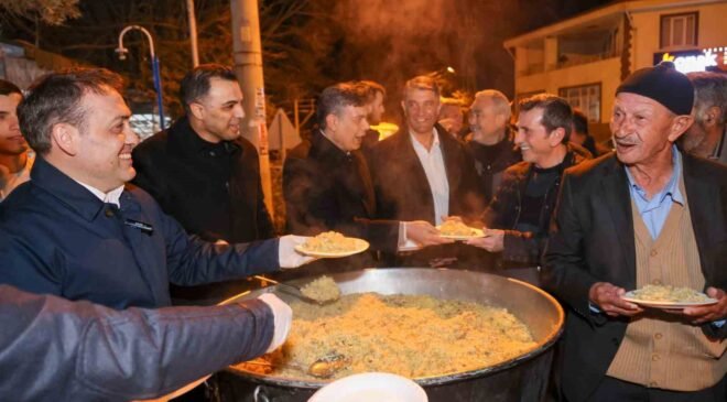 700 yıldır sürdürülen ’Kadir pilavı’ geleneği bu yıl da devam etti