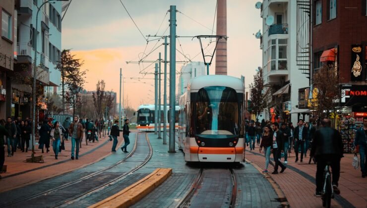Eskişehir’de Bayram Boyunca Tramvay ve Otobüsler Ücretsiz Olacak