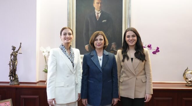 Başkan Ayşe Ünlüce’ye Bucak ve Korkuteli’nden Ziyaret: Eskişehir’in Projeleri Yerinde İncelendi