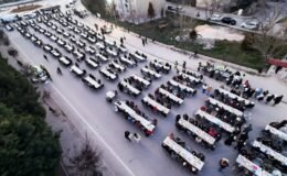 Tepebaşı’nda Sokak İftarı: 3 Bin Kişi Aynı Sofrada Buluştu