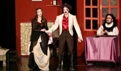 Eskişehir Odunpazarı’nda Dünya Tiyatro Günü coşkuyla kutlandı