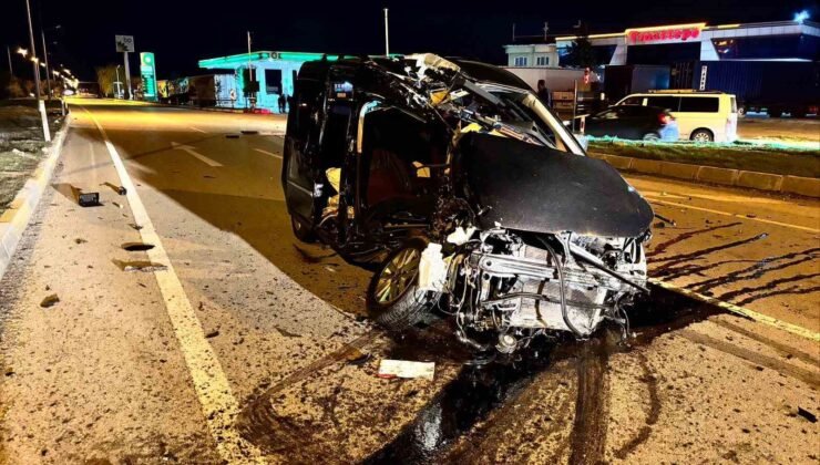 Afyonkarahisar’da trafik kazası: 1 ölü, 1 yaralı