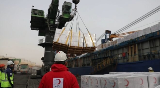 Afyonkarahisar’dan Gazze’ye 7 bin çift ayakkabı yardımı