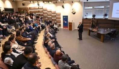 Ali Saydam öğrencilere iletişimin altın kurallarını anlattı