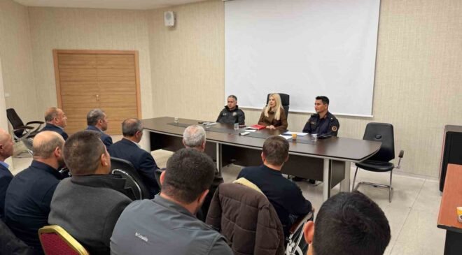 Altıntaş’ta muhtarlar toplantısı gerçekleştirildi