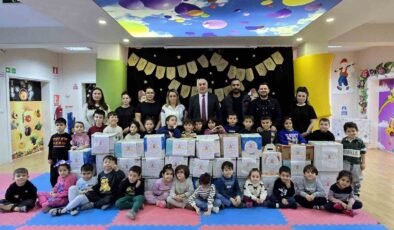 Anaokulu öğrencilerinden ihtiyaç sahiplerine Ramazan kolisi