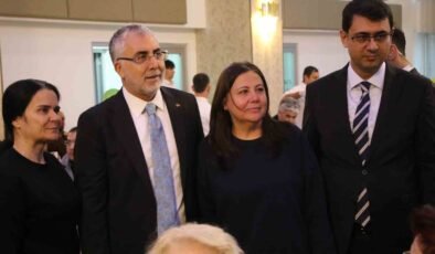 Bakan Işıkhan: “Türkiye olarak, sulhun ve sağ duyunun hakim olduğu bir diplomasi ortamının tesisi için çalışmaya devam edeceğiz”