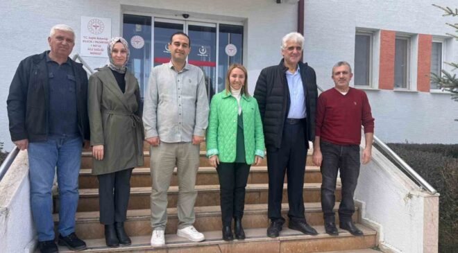 Başkan Tekin’den sağlık çalışanlarına vefa dolu ziyareti