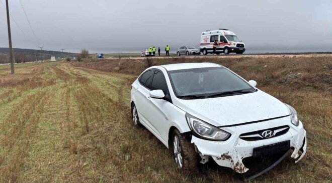 Bilecik’te ıslak yol kazaya neden oldu: 2 yaralı