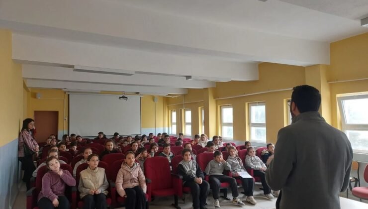 Bilecik’te ortaokul öğrencilerine ‘Ramazan Bilinci’ konulu konferans