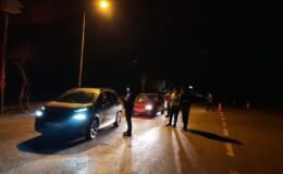 Bilecik’te yol kontrol faaliyetinde 498 kişi sorgulandı