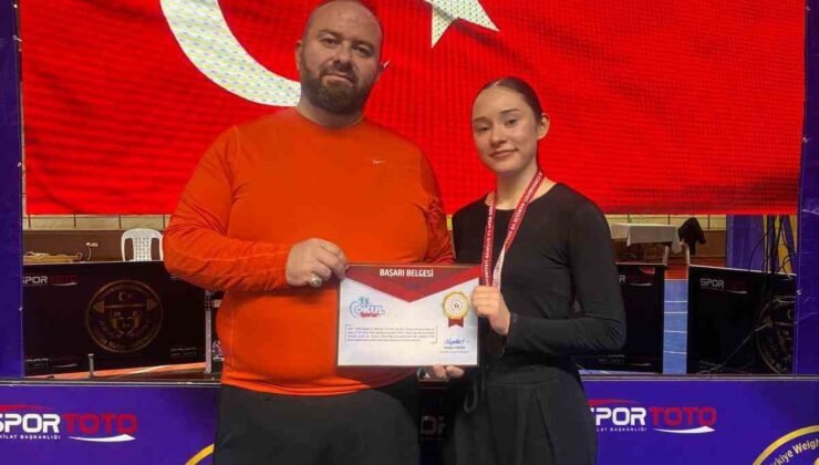 Bilecikli sporcu Türkiye ikincisi oldu