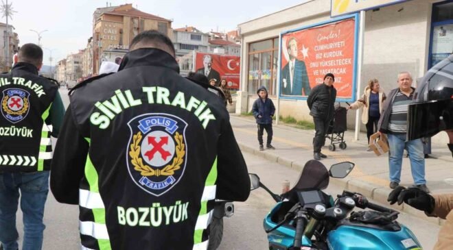 Bozüyük’te sivil trafik ekipleri göreve başladı