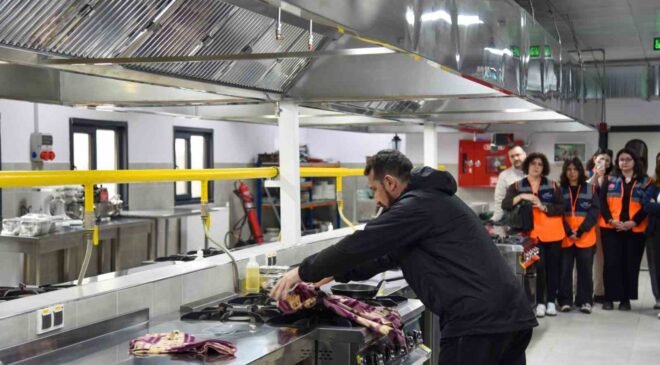 BŞEÜ’de yangına müdahale ve güvenli tahliye eğitimi