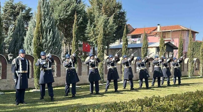 Çanakkale şehitleri Uşak’ta törenle anıldı