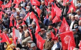 CHP Genel Başkanı Özel: “Kapı kapı gezeceğiz, sokak sokak dolaşacağız, neyi, nasıl düzelteceğimizi söyleyeceğiz”