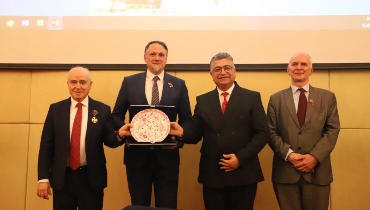 DPÜ’de “Misafirperver Bir Devlet” başlıklı konferans ve sergi