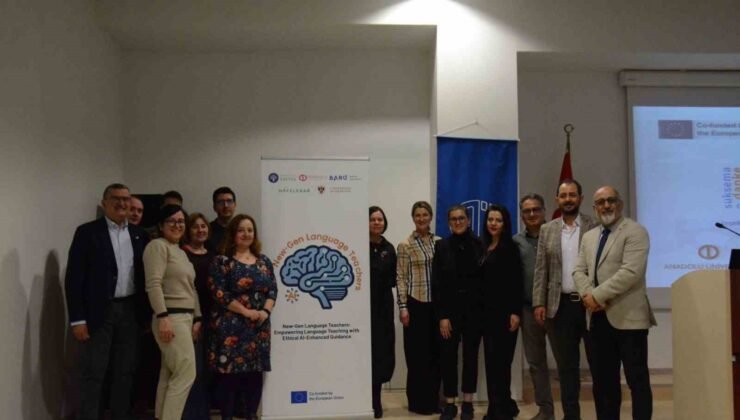 Eğitim Fakültesi’nde yapay zekâ destekli öğretmen eğitimi projesi başlatıldı